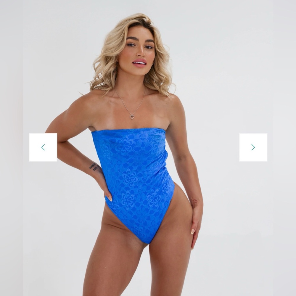 Natki Swim Floral Texture One-Piece Swimsuit - Royal Blue